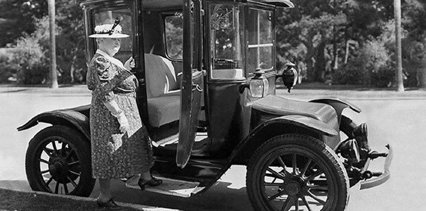 Электромобиль Detroit Electric - любимец женщин в первой половине XX века