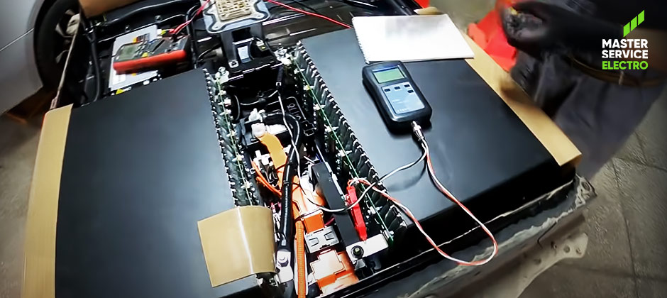 Проверка батареи Nissan Leaf 40 кВт-час в Master Service Electro