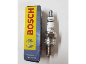 0242229687 (BOSCH) Свеча зажиганияKia Sephia 97-04