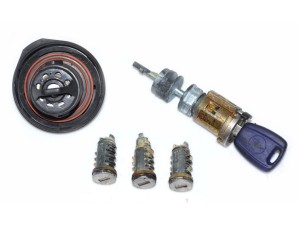 71728833 (FIAT) Цугалики комплектFiat Doblo 00-09