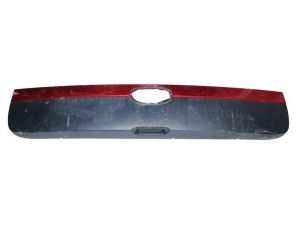 8200188539 (RENAULT) Накладка крышки багажника наружная 03-Renault Kangoo 97-07 Nissan Kubistar 03-08