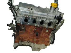 K7M 718 (RENAULT) ДвигательRenault Logan 04-13 Dacia Logan 04-12