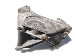 9636301380 (PEUGEOT) Кронштейн генератораPeugeot 307 01-11