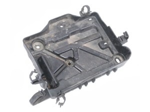 55702622 (FIAT) Полка аккумуляторнаяFiat Grande Punto 05-10