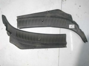 RA00649 (ALFA ROMEO) Пластик под лобовое стекло 2 секцииAlfa Romeo 156 97-07 Alfa Romeo 159 05-11