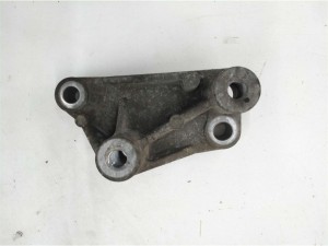 1C10-100-39-AB (FORD) Кронштейн генератораFord Transit 00-06