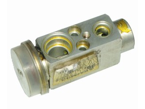 52414608 (OPEL) Расширительный клапанOpel Astra H 04-14