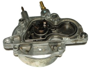 897385828 (OPEL) Вакуумний насосOpel Astra H 04-14 Opel Astra J 10-15 Opel Zafira B 05-12