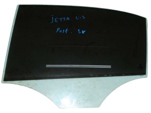 5C6845025 (VW) Стекло двери задней левойVW Jetta VI 10-18