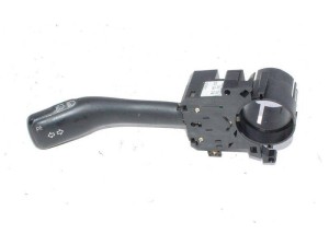 8L0953513G (VW) Подрулевой переключатель левыйVW Passat B5 96-05