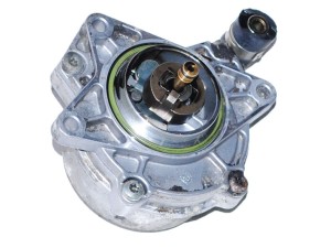 059145100B (VW) Вакуумный насосVW Passat B5 96-05 Audi A8 94-02 Audi A6 97-04