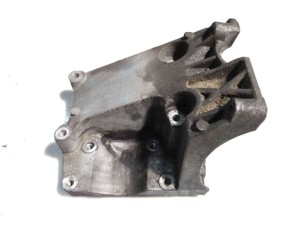 4M5Q19D624CC (FORD) Кронштейн компресора кондиціонераFord Focus II 04-11