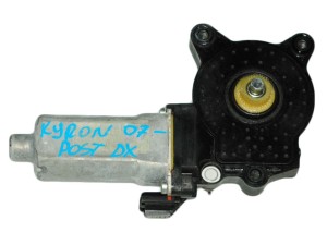 8810021012 (SSANGYONG) Моторчик склопідйомника задній правий 2 пінаSsangYong Kyron 05-11