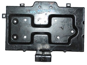 371503E000 (KIA) Полка аккумуляторнаяKia Sorento 02-09