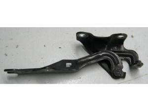 EG2152420A (MAZDA) Петля капота ліваMazda CX-7 06-12