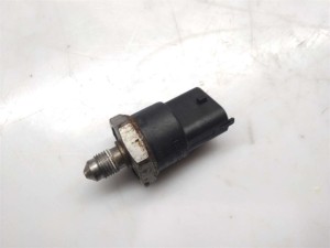 0261545006 (BOSCH) Датчик давления топлива в рейкеFord Mondeo III 00-07 Mazda CX-7 06-12