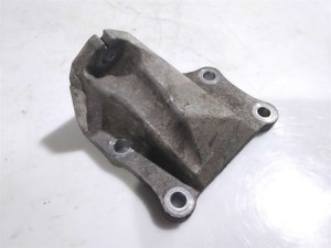 11232JK000 (INFINITI) Кронштейн подушки двигуна правийInfiniti G 07-14