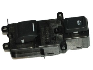 35760SWAA01 (HONDA) Кнопка стеклоподъемника переднего правогоHonda CR-V 07-12