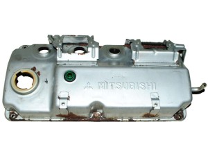 368518 (MITSUBISHI) Кришка клапанна 1.3MPI 16V