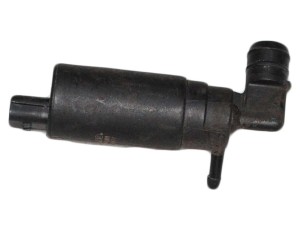 8533005031 (TOYOTA) Насос бачка омивача 1 вихідToyota Yaris 00-05 Toyota Corolla 02-07 Toyota Avensis 03-10