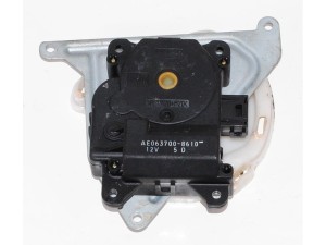 0637008610 (TOYOTA) Кроковий двигун пічки