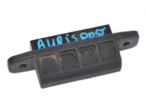 8484028030 (TOYOTA) Кнопка відкриття кришки багажника зовнішняToyota Auris E150 06-12