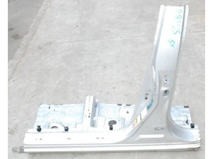 RA23835 (TOYOTA) Стойка кузова средняя леваяToyota Prius 03-09