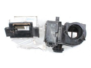 RA23474 (SUBARU) Корпус печки с кондиционеромSubaru Impreza 92-01