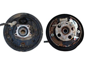 4230142010 (TOYOTA) Ступица задняя в сборе леваяToyota RAV4 94-00