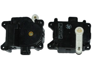 0638000240 (TOYOTA) Шаговый двигатель печкиToyota RAV4 00-05