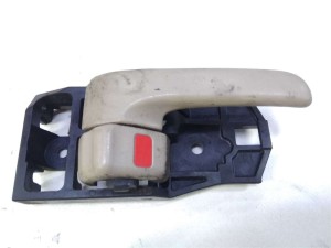 6920530150 (TOYOTA) Ручка двери внутренняя правая -02Toyota Land Cruiser 100 98-07