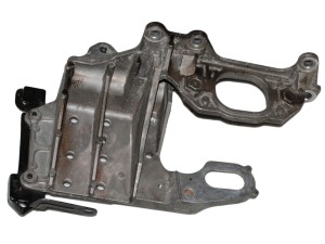 11254JD000 (NISSAN) Кронштейн коробки передач МКПП левый 2WDNissan Qashqai 07-14