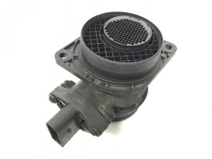 0281002531 (BOSCH) Витратомір повітряVW Caddy III 04-15 Audi A3 03-12 Skoda Octavia A5 04-13