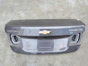 95950847 (CHEVROLET) Кришка багажника седанChevrolet Cruze 09-17 Daewoo Lacetti Premiere 09-11