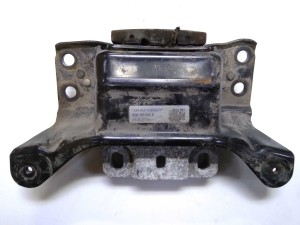 5Q0199555R (VW) Опора КППVW Passat B8 14- Audi A3 12-22 Skoda Octavia A7 13-19