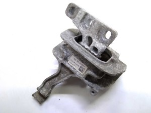 5Q0199262BE (VW) Опора двигуна праваVW Tiguan 16- Audi Q3 18- Skoda Octavia A7 13-19