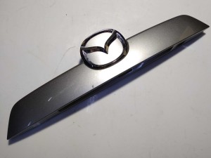 KD465081050 (MAZDA) Панель підсвічування номера -15Mazda CX-5 12-17