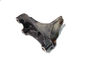 123190V020 (TOYOTA) Кронштейн двигунаToyota Camry 11-18