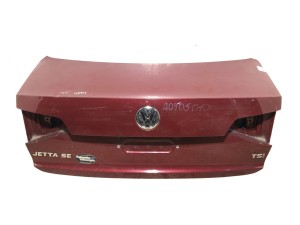 5C6827025E (VW) Крышка багажника 15-VW Jetta VI 10-18