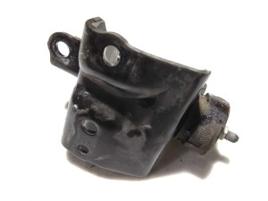 1232136090 (TOYOTA) Кронштейн подушки двигателя заднейToyota RAV4 HYBRID 15-18 Toyota RAV4 13-18