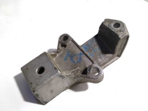 9616027080 (CITROEN) Кронштейн подушки двигателяPeugeot Partner 96-08 Citroen Berlingo 96-08