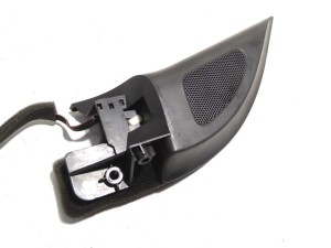 1K0837973P (VW) Накладка зеркала внутренняя левого хэтчбекVW Golf Plus 05-14 VW Jetta V 05-10 VW Golf V 03-09