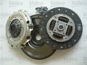 835050 (VALEO) Комплект зчепленняVW Sharan 95-10 Audi A3 96-03 Skoda Octavia Tour 96-10