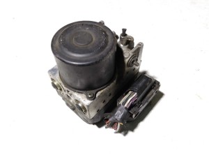 13380-7200 (TOYOTA) Блок ABSToyota Yaris 00-05