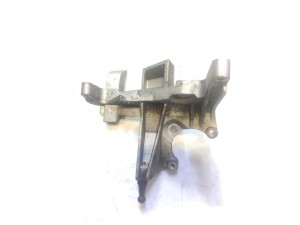 F1BQ9B470AA (FORD) Кронштейн двигателяFord EcoSport 13- Ford Focus III 11-18