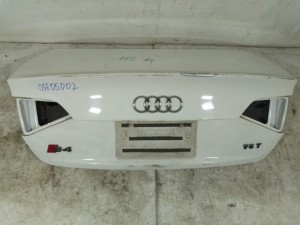 8K5827023AE (AUDI) Кришка багажника седан -12