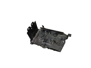 64860BN700 (NISSAN) Полка аккумуляторнаяNissan Almera N16 00-06