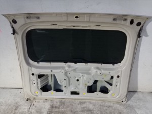 737002K020 (KIA) Крышка багажника стекло