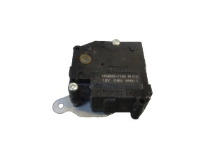 0638001100 (TOYOTA) Шаговый двигатель печки 5 пиновToyota RAV4 05-13