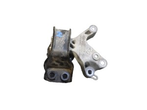 112104ED0B (NISSAN) Опора двигуна праваRenault Kadjar 15-22 Nissan Qashqai 14-22 Nissan Juke 10-19